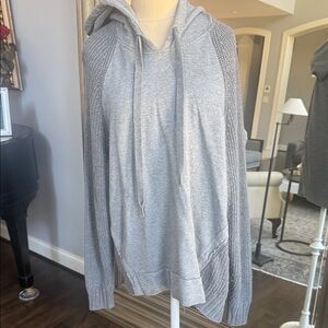 Splendid Gray Hooded Sweatshirt